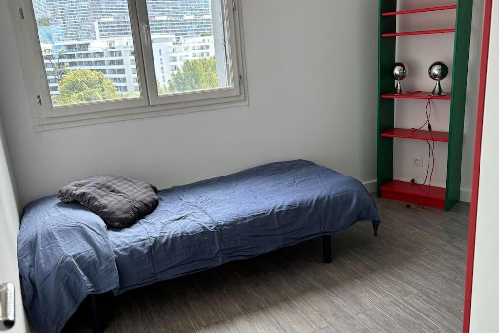 Vue Sans Vis-a-vis Apartment *